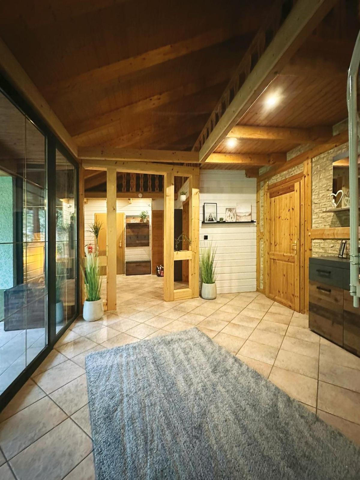 Am Hang, Sky-entertainment, Dazn, Carport, Alles Barrierefrei * Blankenburg (Harz)