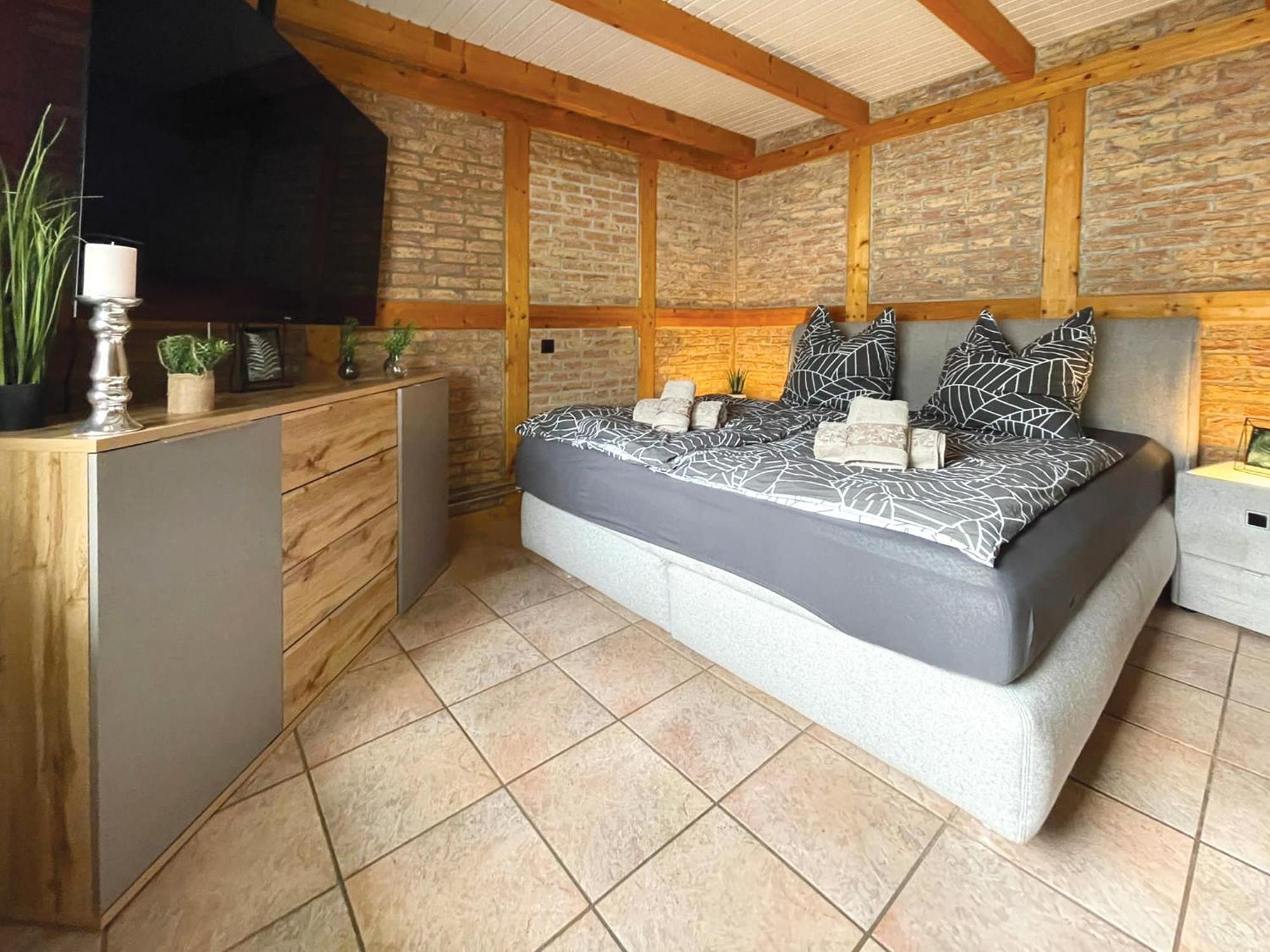 Ferienhaus Am Hang, Sky-entertainment, Dazn, Carport, Alles Barrierefrei *